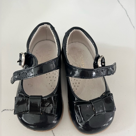 hariss Shoes Hariss Patent Leather Baby Girl Shoes Year Old Paid 10